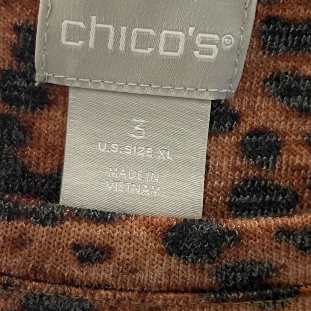 Chico’s Tunic - Picture 3 of 4